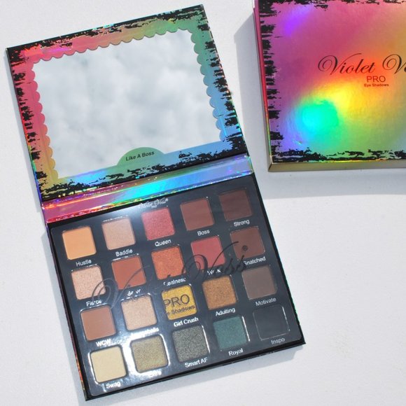 VIOLET VOSS Like A Boss - PRO Eyeshadow Palette - Picture 2 of 6